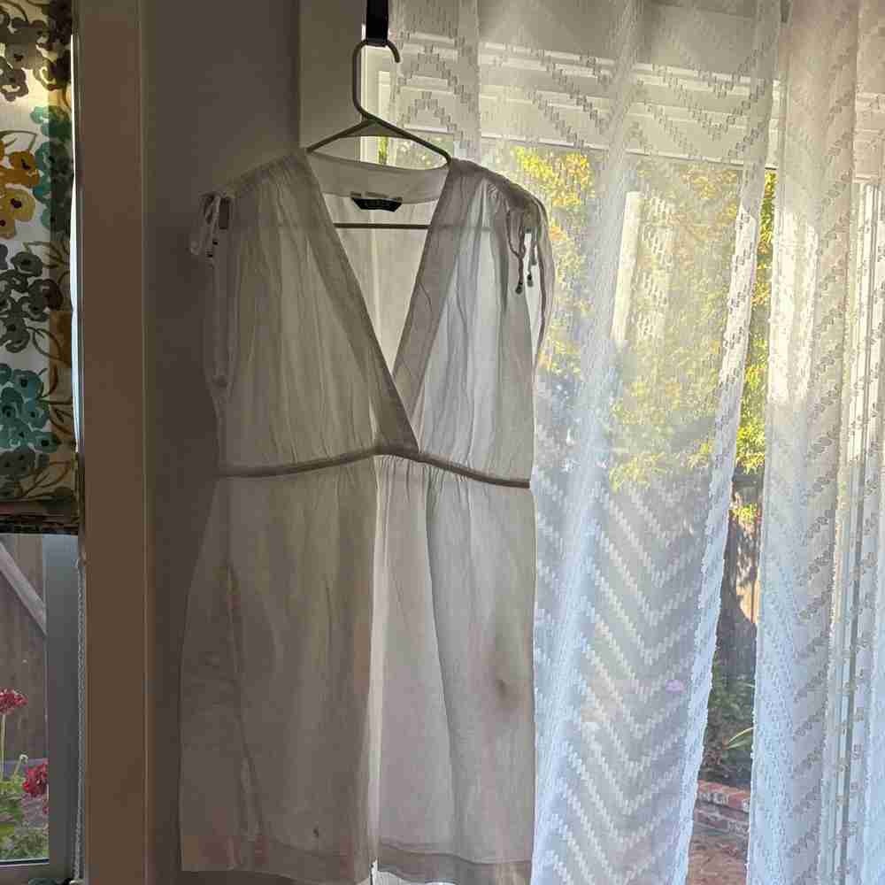White Sleeveless Dress